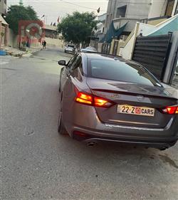 نيسان ألتيما